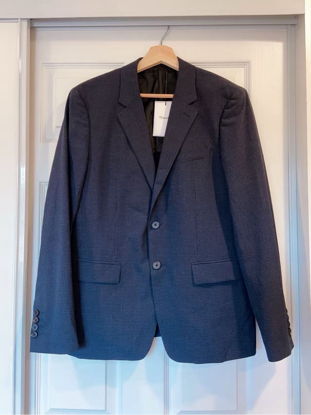 NWT $595 Theory Navy Textured Two-Button Blazer